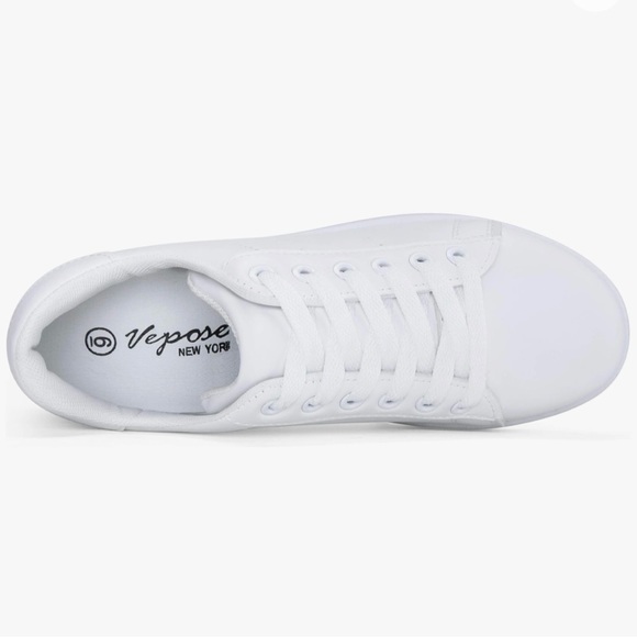 Trendy tennis shoes - Picture 4 of 13